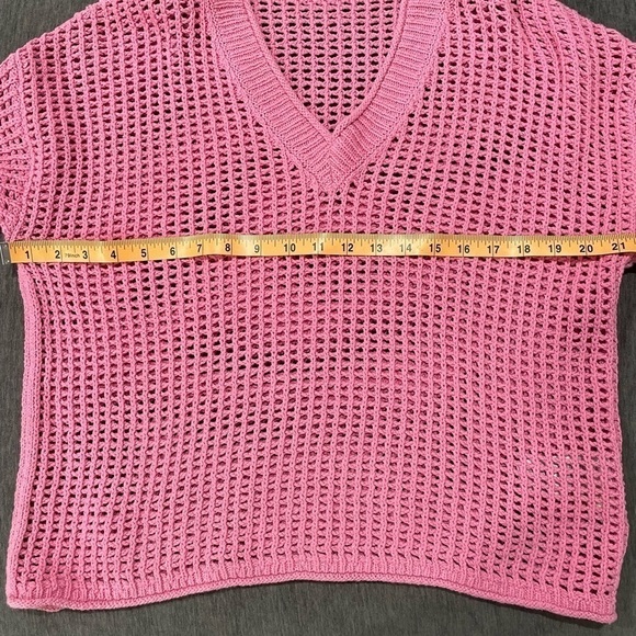 Madewell Pink Open-Knit V-Neck Sweater- Size Medium - Picture 5 of 6